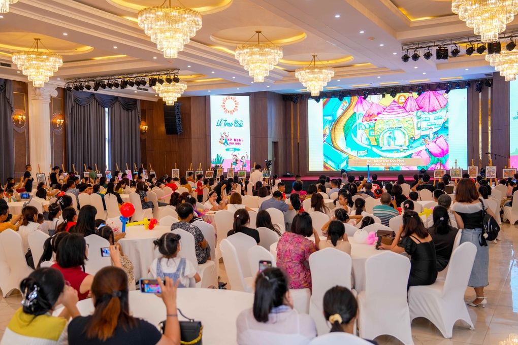 Tập đoàn Mường Thanh tổ chức cuộc thi vẽ tranh thiếu nhi - 6 Tập đoàn Mường Thanh tổ chức cuộc thi vẽ tranh thiếu nhi - 6