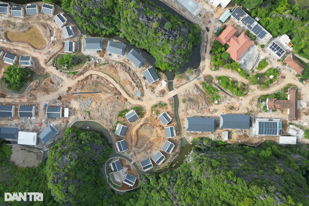 Khu nghỉ dưỡng xây dựng vi phạm giữa vùng lõi di sản thế giới Tràng An - 4 Khu nghỉ dưỡng xây dựng vi phạm giữa vùng lõi di sản thế giới Tràng An - 4