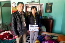 Hơn 44 triệu đồng đến với hoàn cảnh con gái ngã quỵ vì cha bệnh nặng