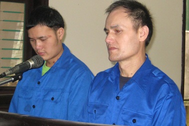 Buôn ma túy xuyên quốc gia, hai cha con lĩnh án 