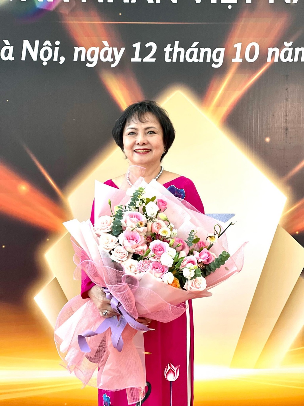 Chủ tịch PNJ nhận giải doanh nhân tiêu biểu 2022 - 2 Chủ tịch PNJ nhận giải doanh nhân tiêu biểu 2022 - 2