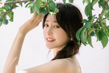 Cuộc sống độc thân vui vẻ của "Phú Sát hoàng hậu" Tần Lam ở tuổi 43