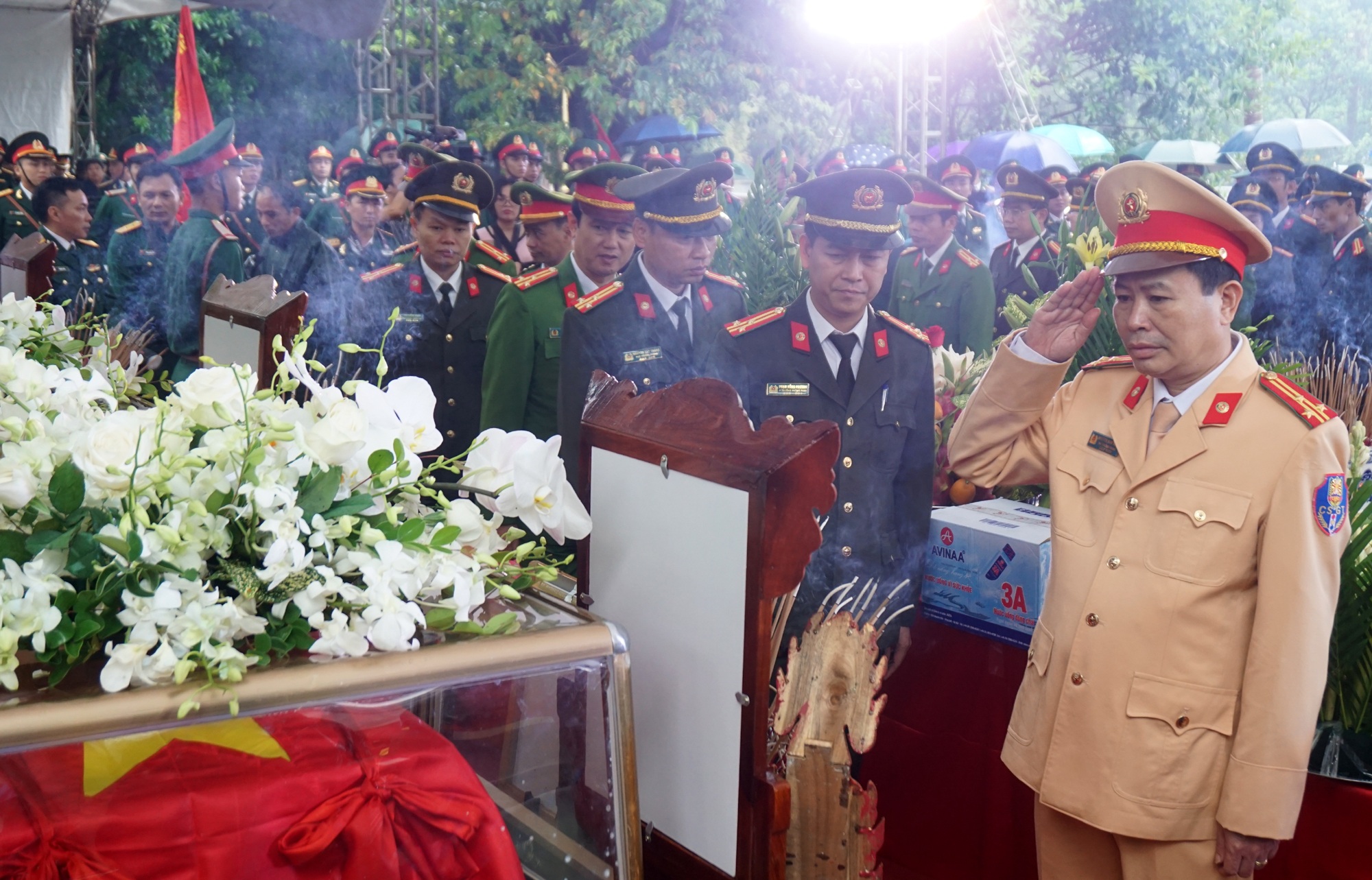 Tang thương Rào Trăng: Các liệt sỹ về đất mẹ trong cơn mưa tầm tã - 6 Tang thương Rào Trăng: Các liệt sỹ về đất mẹ trong cơn mưa tầm tã - 6