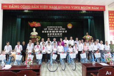 Thái Bình: Trao học bổng đến 500 học sinh giỏi, học sinh nghèo vượt khó