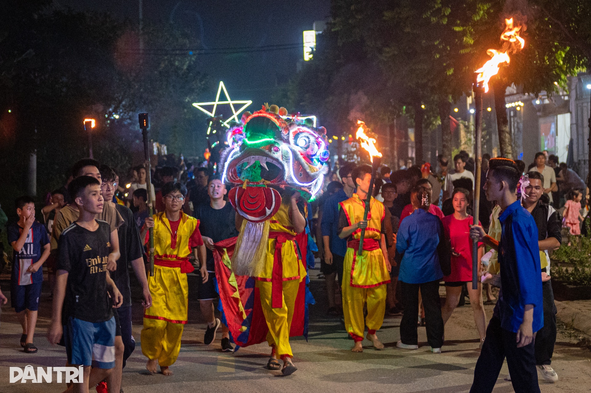 Thôn Cao Hạ: Hơn 50 năm duy trì truyền thống múa lân thổi lửa - 12