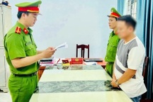 Giám đốc lừa đảo để chơi tiền ảo