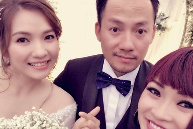 Hé lộ hình ảnh đám cưới Đinh Tiến Đạt và vợ 9X