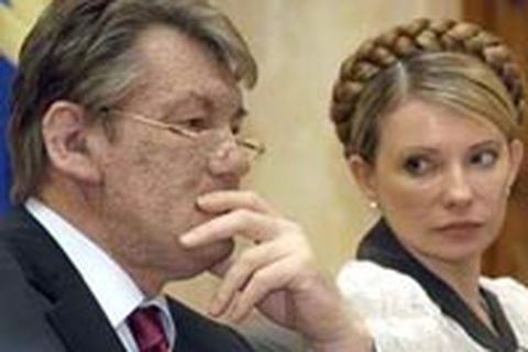 Tổng thống và cựu thủ tướng Ukraine khẩu chiến