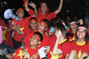 Rộn rã trước giờ bóng lăn