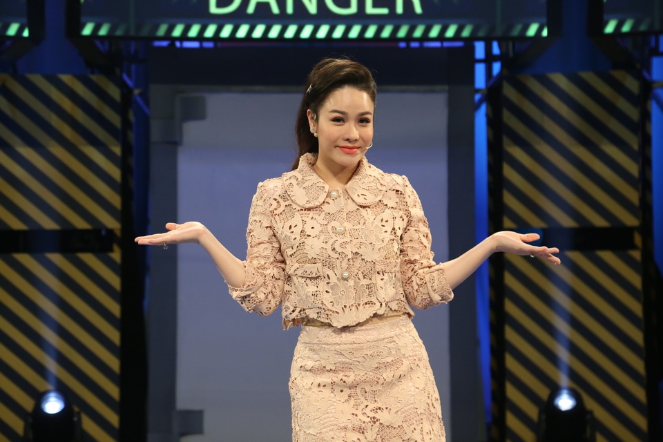 Lý Hùng thừa nhận rung động, mê mẩn nhan sắc Nhật Kim Anh - 3 Lý Hùng thừa nhận rung động, mê mẩn nhan sắc Nhật Kim Anh - 3