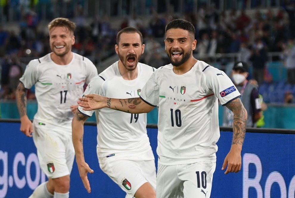 Italia - Thụy Sĩ (02h00 ngày 17/6): Cơn lốc màu… Thiên thanh - 1 Italia - Thụy Sĩ (02h00 ngày 17/6): Cơn lốc màu… Thiên thanh - 1