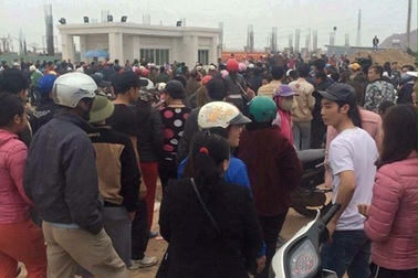 Truy tìm kẻ tung tin hàng chục người bị điện giật chết trên Facebook