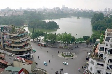 Hà Nội cấm ô tô trên 16 chỗ vào khu vực hồ Gươm, phố cổ