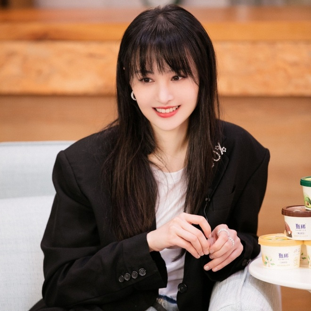 Bỏ rơi con ruột, Trịnh Sảng bị khán giả tẩy chay, đuổi khỏi làng giải trí - 1 Bỏ rơi con ruột, Trịnh Sảng bị khán giả tẩy chay, đuổi khỏi làng giải trí - 1
