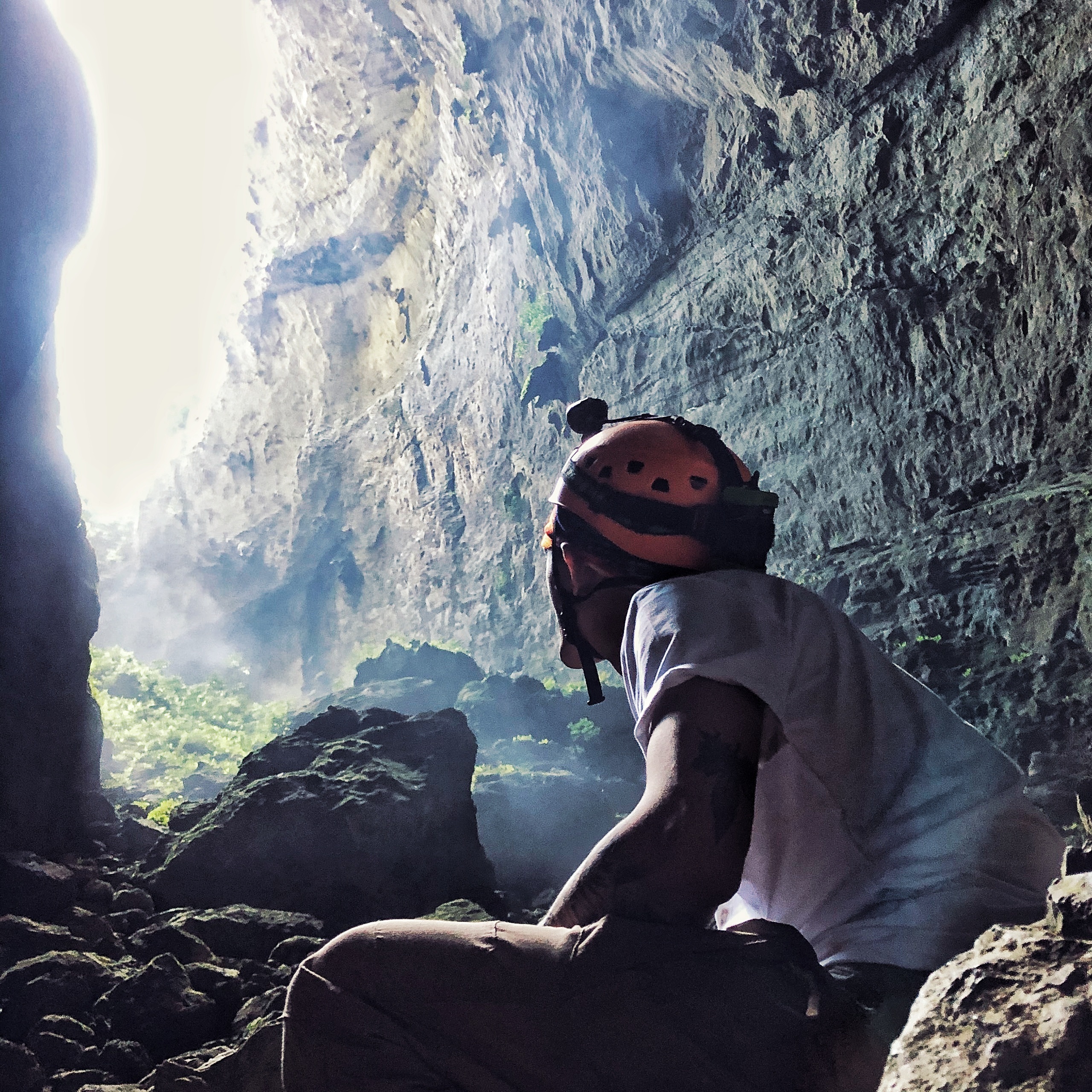 Hành trình chinh phục Sơn Đoòng của chàng trai khuyết một bàn tay - 1