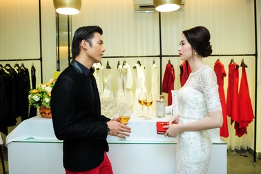 Bắt gặp Đặng Thu Thảo “thân mật” bên Nhan Phúc Vinh