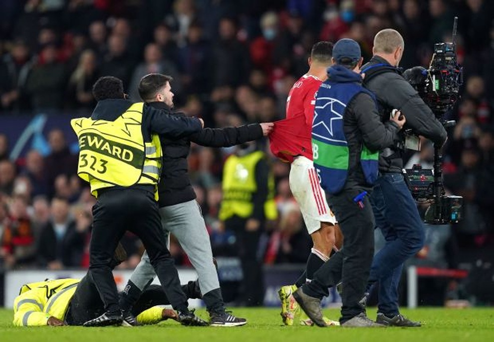 C.Ronaldo lập kỷ lục khủng sau khi ghi bàn thắng vàng cho Man Utd - 3 C.Ronaldo lập kỷ lục khủng sau khi ghi bàn thắng vàng cho Man Utd - 3