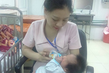 Bé 3 ngày tuổi bị mẹ bỏ rơi tại bệnh viện