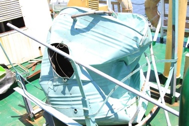 Tàu Trung Quốc lại hung hăng đâm trực diện vào tàu Kiểm ngư Việt Nam