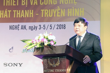 VOV tặng thiết bị Phòng thu Sen Vàng cho Đài PTTH Nghệ An