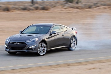 Hyundai khai tử mẫu Genesis Coupe trên đất Mỹ