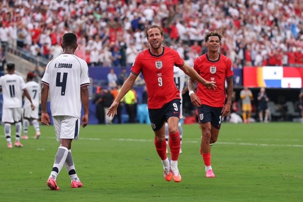 Harry Kane lập kỷ lục mới, Jude Bellingham sánh ngang David Beckham - 1