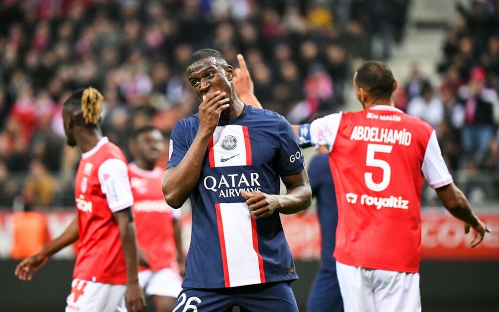 Ramos nhận thẻ đỏ, PSG may mắn giành một điểm trong ngày vắng Messi - 3 Ramos nhận thẻ đỏ, PSG may mắn giành một điểm trong ngày vắng Messi - 3