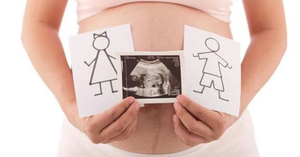 Первые симптомы беременности. Триместр месяц неделя беременности. Тест на беременность на 11 дпо эвитест. Витамины для беременности. Второй триместр беременности.