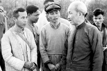 Học Bác cách đánh giá cán bộ