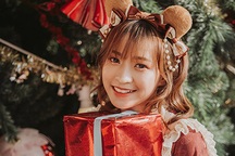Bộ ảnh đón Giáng sinh ngọt ngào của nữ sinh xứ Nghệ