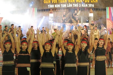 Khai mạc Liên hoan nghệ thuật dân gian Tây Nguyên