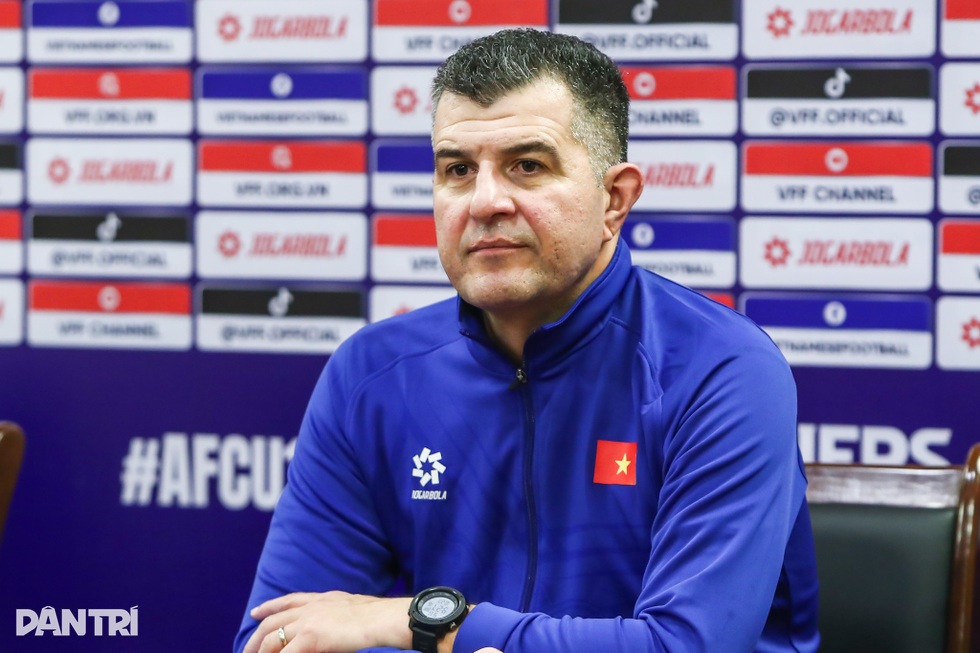 HLV Cristiano Roland: Bóng đá Việt Nam sẽ thành công sau thời HLV Park - 5 HLV Cristiano Roland: Bóng đá Việt Nam sẽ thành công sau thời HLV Park - 5