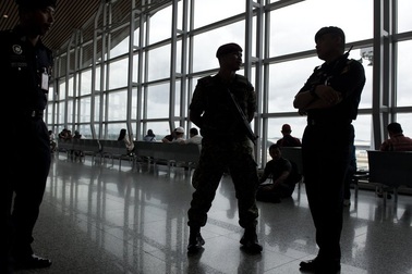 Cảnh sát Malaysia bắt 17 nghi phạm khủng bố 