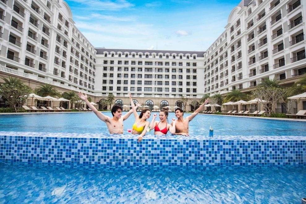 Ưu đãi siêu đỉnh mua vé vui chơi tặng phòng khách sạn Wonder Combo - 2 Ưu đãi siêu đỉnh mua vé vui chơi tặng phòng khách sạn Wonder Combo - 2