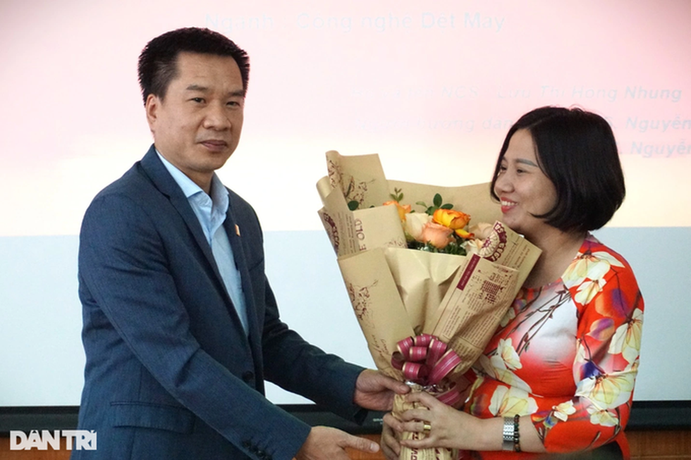 Vì sao chúng ta nên ủng hộ tiến sĩ áo ngực? - 1 Vì sao chúng ta nên ủng hộ tiến sĩ áo ngực? - 1