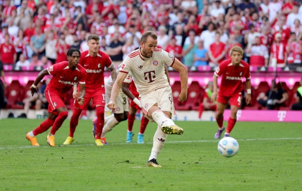 Kane, Muller tỏa sáng, Bayern Munich giành chiến thắng trên sân nhà - 1