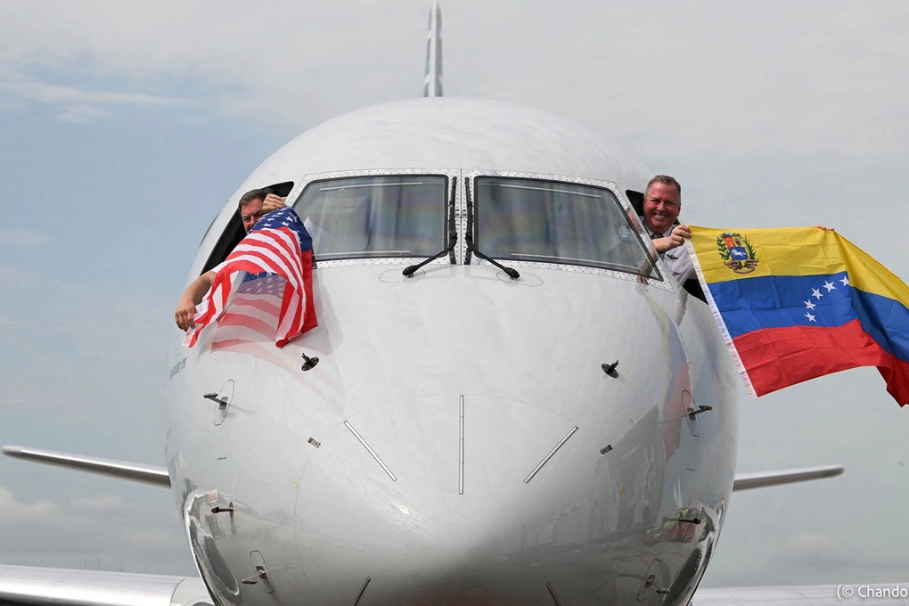 Venezuela cho phép máy bay quân sự Mỹ diễn tập bay qua không phận - 1