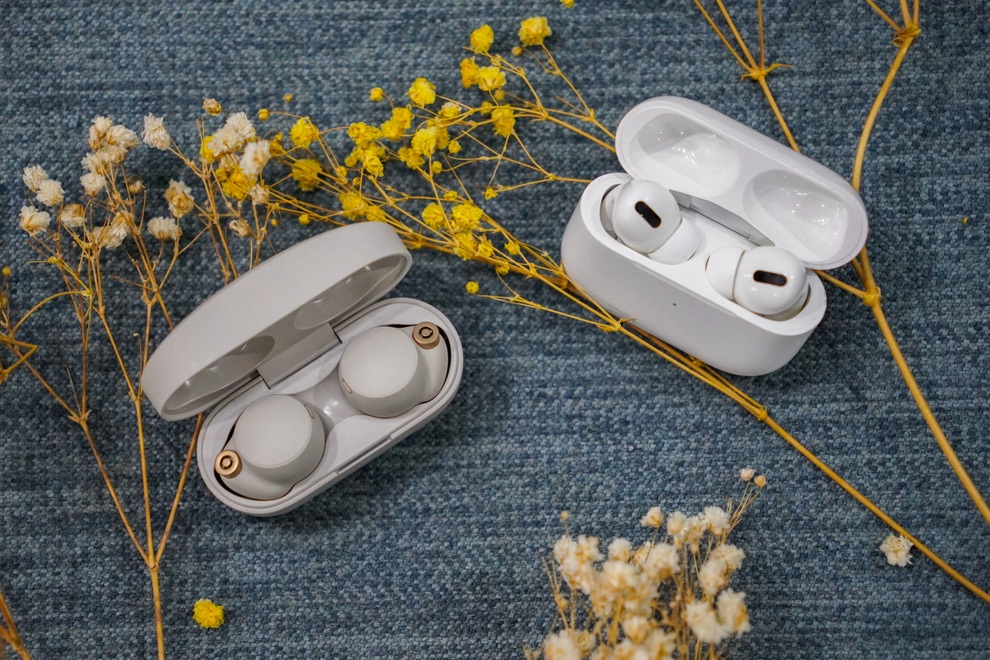 AirPods Pro đối đầu Sony WF-1000XM4: 6 triệu đồng chọn tai nghe nào? - 8 AirPods Pro đối đầu Sony WF-1000XM4: 6 triệu đồng chọn tai nghe nào? - 8