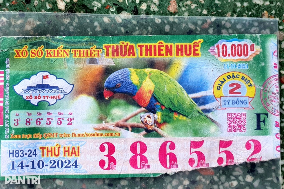 Hành trình đi đòi 2 tỷ đồng của người phụ nữ trúng vé số đặc biệt - 1 Hành trình đi đòi 2 tỷ đồng của người phụ nữ trúng vé số đặc biệt - 1