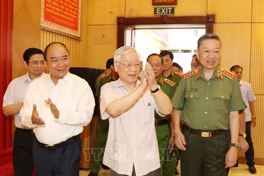 Tổng Bí thư: Sáng suốt, tỉnh táo, tinh tường trong lựa chọn nhân sự