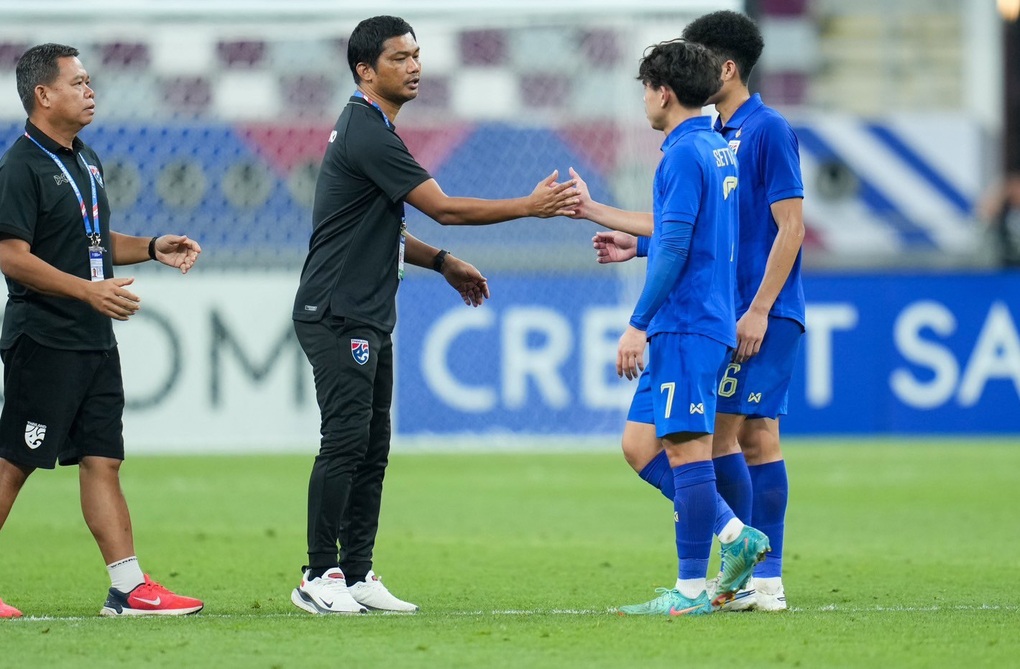 U23 Thái Lan tuyên bố đánh bại Tajikistan để giành vé vào tứ kết - 2 U23 Thái Lan tuyên bố đánh bại Tajikistan để giành vé vào tứ kết - 2