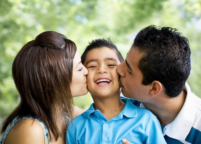 Cha mẹ hãy dành nhiều thời gian cho con. Ảnh minh hoạ.