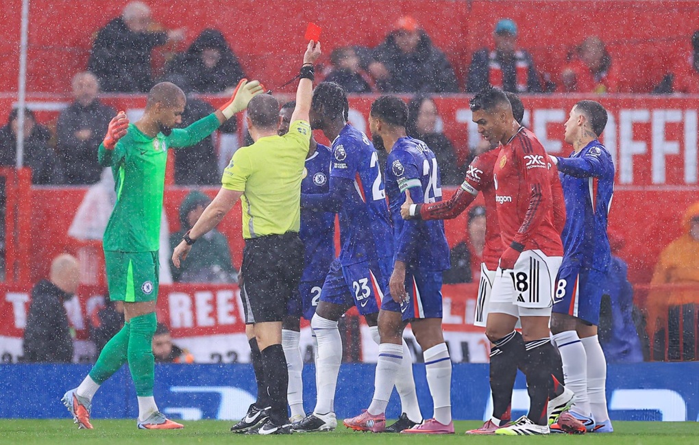 Man Utd hạ Chelsea trong trận cầu Sanchez, Casemiro nhận thẻ đỏ - 1 Man Utd hạ Chelsea trong trận cầu Sanchez, Casemiro nhận thẻ đỏ - 1