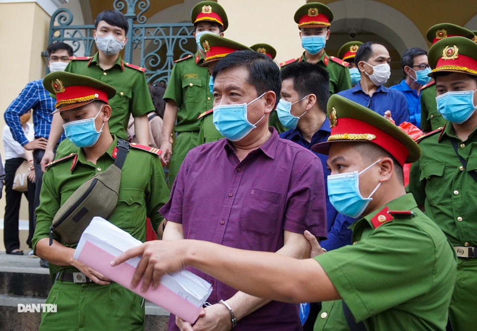 Ông Đinh La Thăng nói không có tội! - 2 Ông Đinh La Thăng nói không có tội! - 2