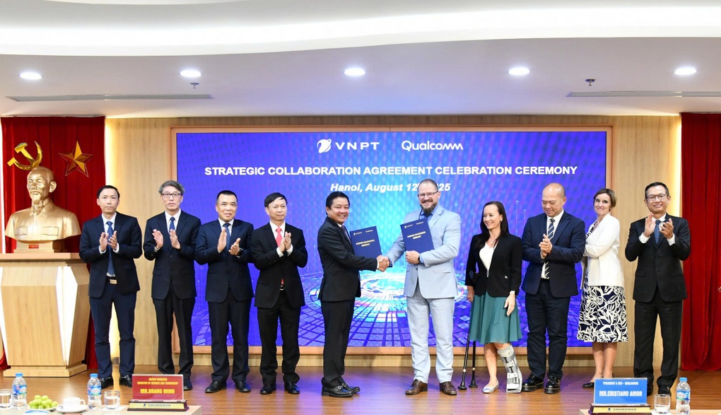 VNPT và Qualcomm hợp tác chiến lược hướng tới thành lập Trung tâm Xuất sắc - 1 VNPT và Qualcomm hợp tác chiến lược hướng tới thành lập Trung tâm Xuất sắc - 1