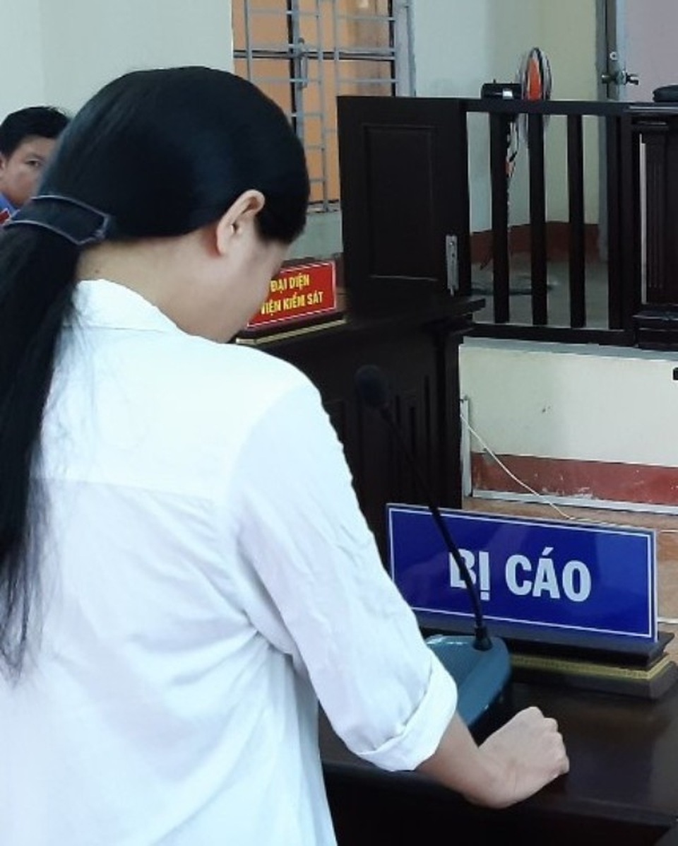 Nữ quái lừa bán phụ nữ lĩnh án tù sau 14 năm trốn nã - 1 Nữ quái lừa bán phụ nữ lĩnh án tù sau 14 năm trốn nã - 1