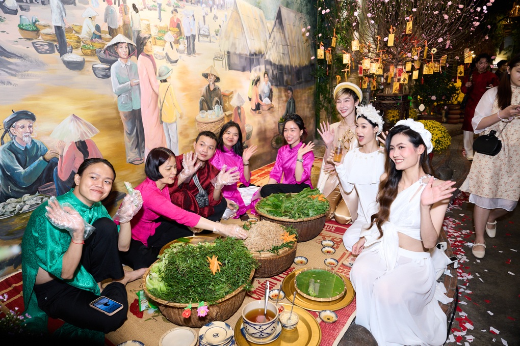Diva Hồng Nhung đưa con trai du xuân, diện mạo quý tử gây chú ý - 6 Diva Hồng Nhung đưa con trai du xuân, diện mạo quý tử gây chú ý - 6