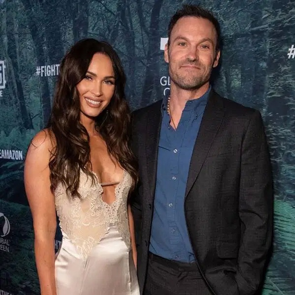 Megan Fox nắm tay bồ trẻ đi ăn tối - 6 Megan Fox nắm tay bồ trẻ đi ăn tối - 6