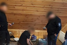 Ukraine bắt chỉ huy bị tố điều binh sĩ xây nhà riêng, tham ô ngân sách