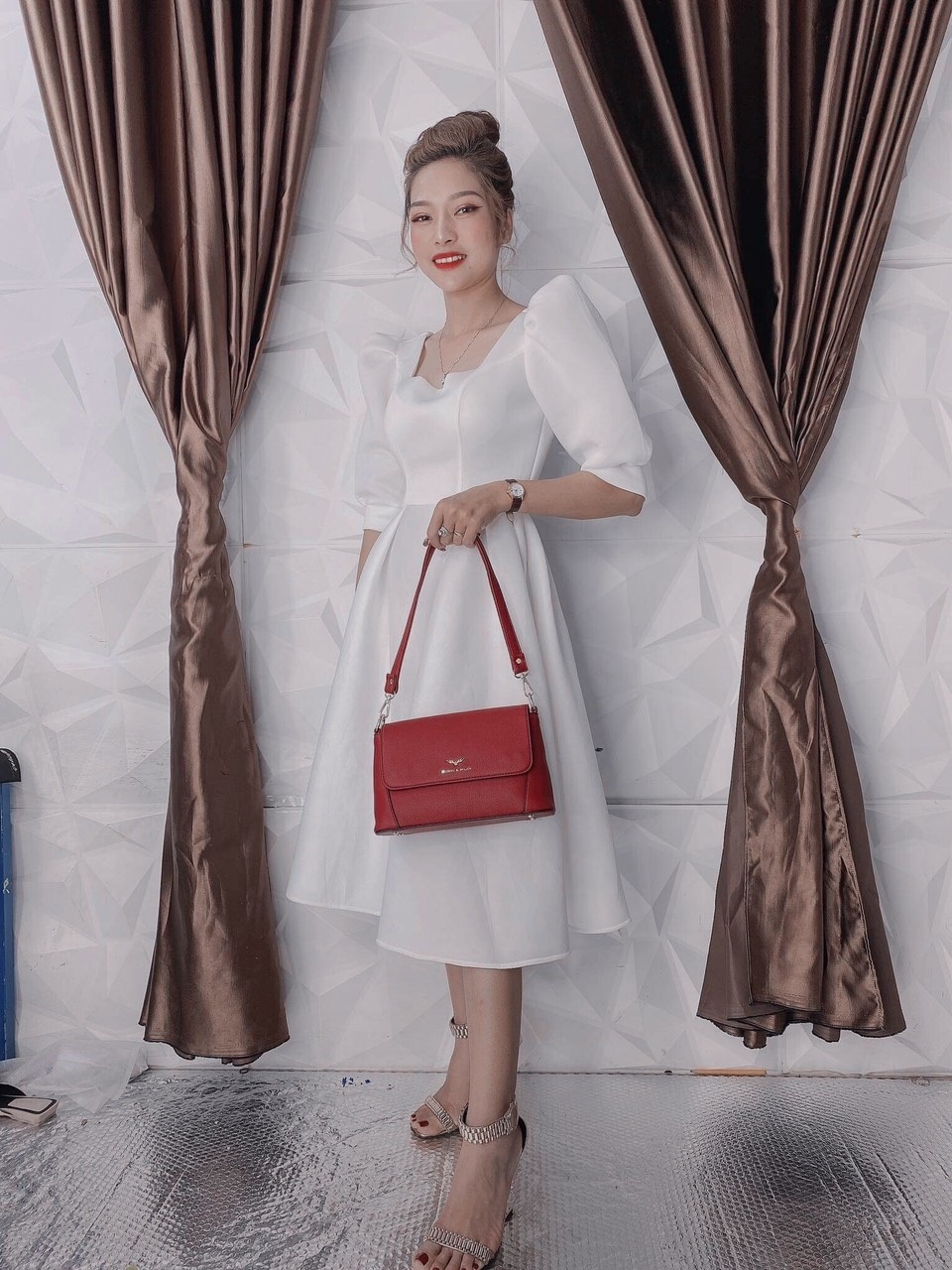 Trần Thu Thủy Store tư vấn cách chọn túi xách cho dân văn phòng - 2 Trần Thu Thủy Store tư vấn cách chọn túi xách cho dân văn phòng - 2
